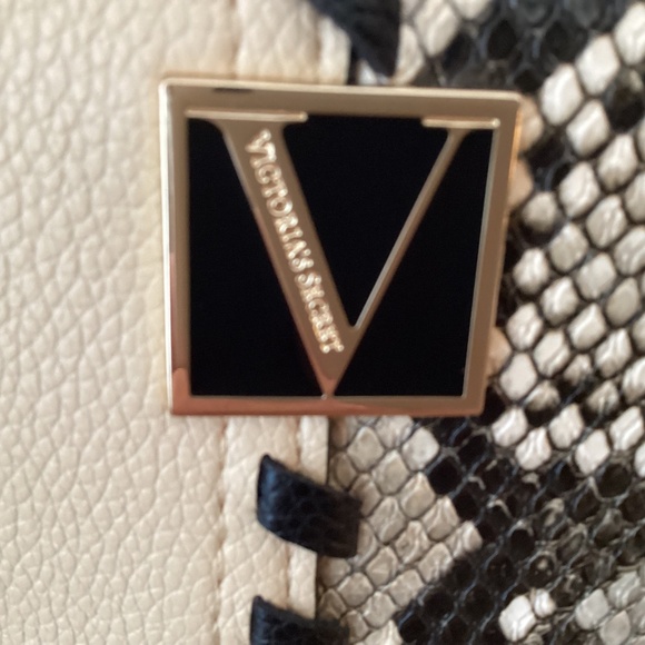 Victoria Secret Snake Pattern Purse - Picture 6 of 10